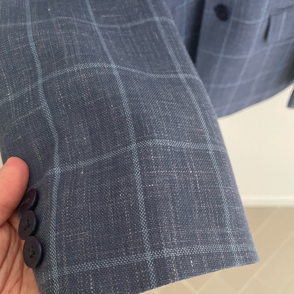 Collection by Michael Strahan | Blue Windowpane Suit Jacket for Boys | Size 14 - Picture 5 of 11